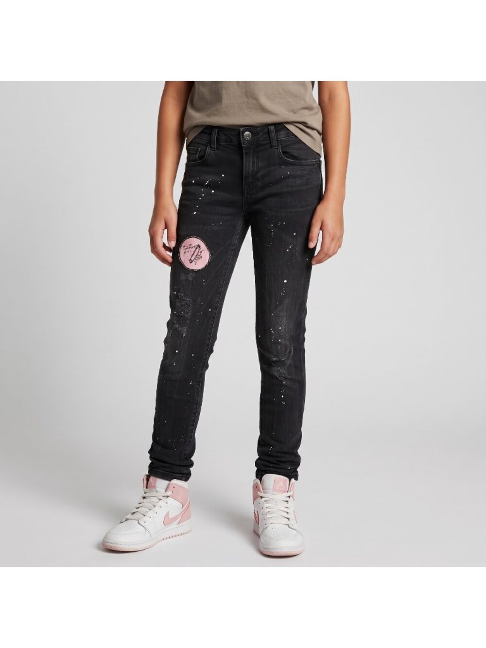 Zara Casual Collection Girl's Splatter Paint Jeans Black Pants in size 9-10